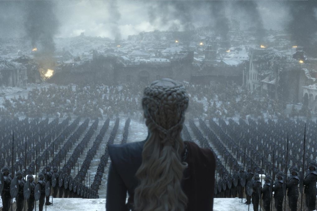 Dernier Episode Game Of Thrones Streaming 7797641658_daenerys-contemplant-son-armee-dans-le-dernier-episode-de